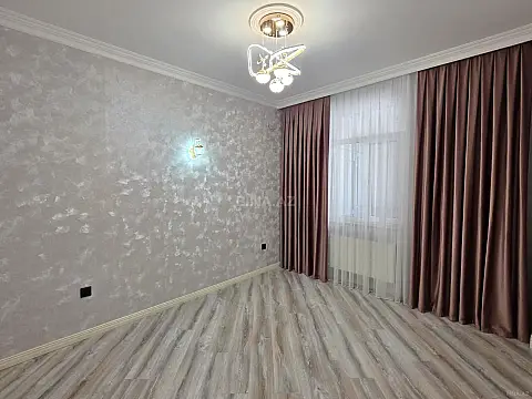 Satılır 3 otaqlı mənzil 98 m²