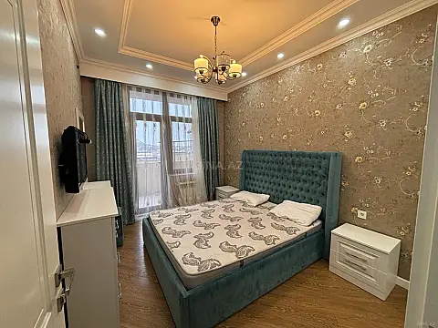 Kirayə verilir 2 otaqlı mənzil 60 m²