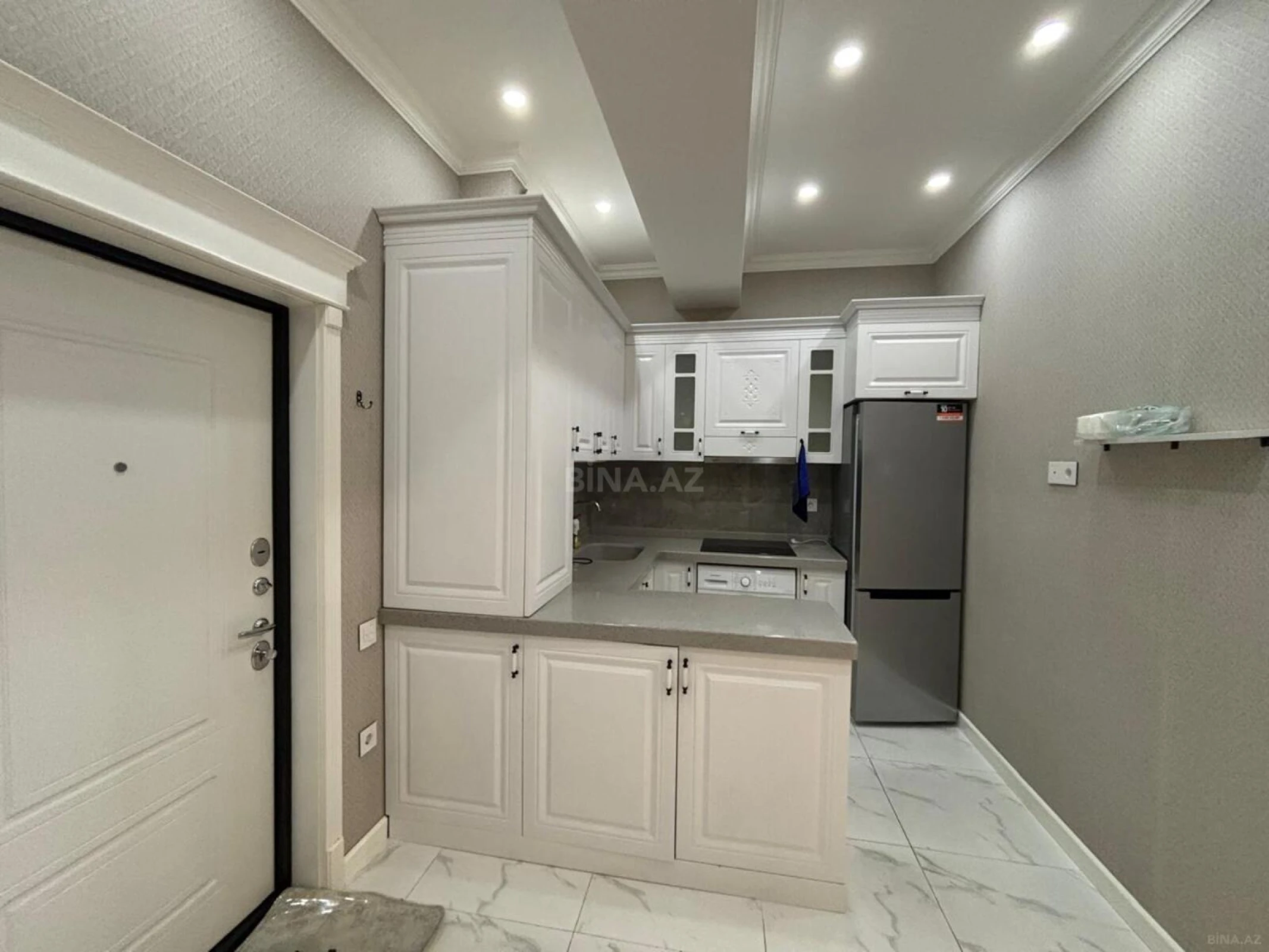 Kirayə verilir 2 otaqlı mənzil 60 m²