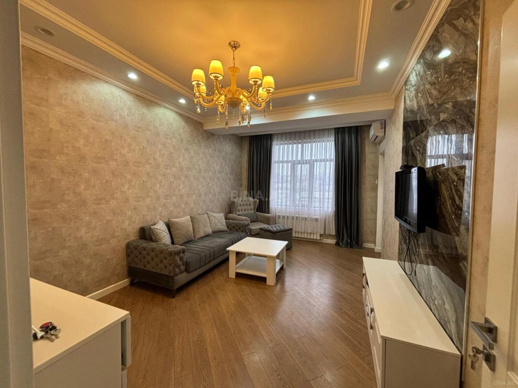 Kirayə verilir 2 otaqlı mənzil 60 m²