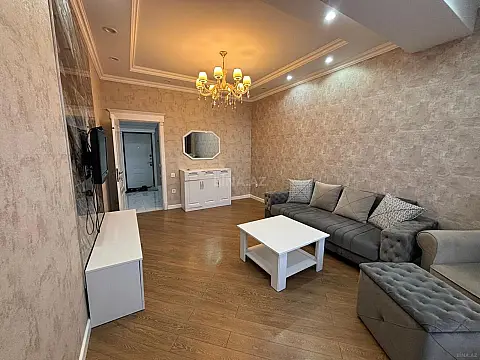 Kirayə verilir 2 otaqlı mənzil 60 m²