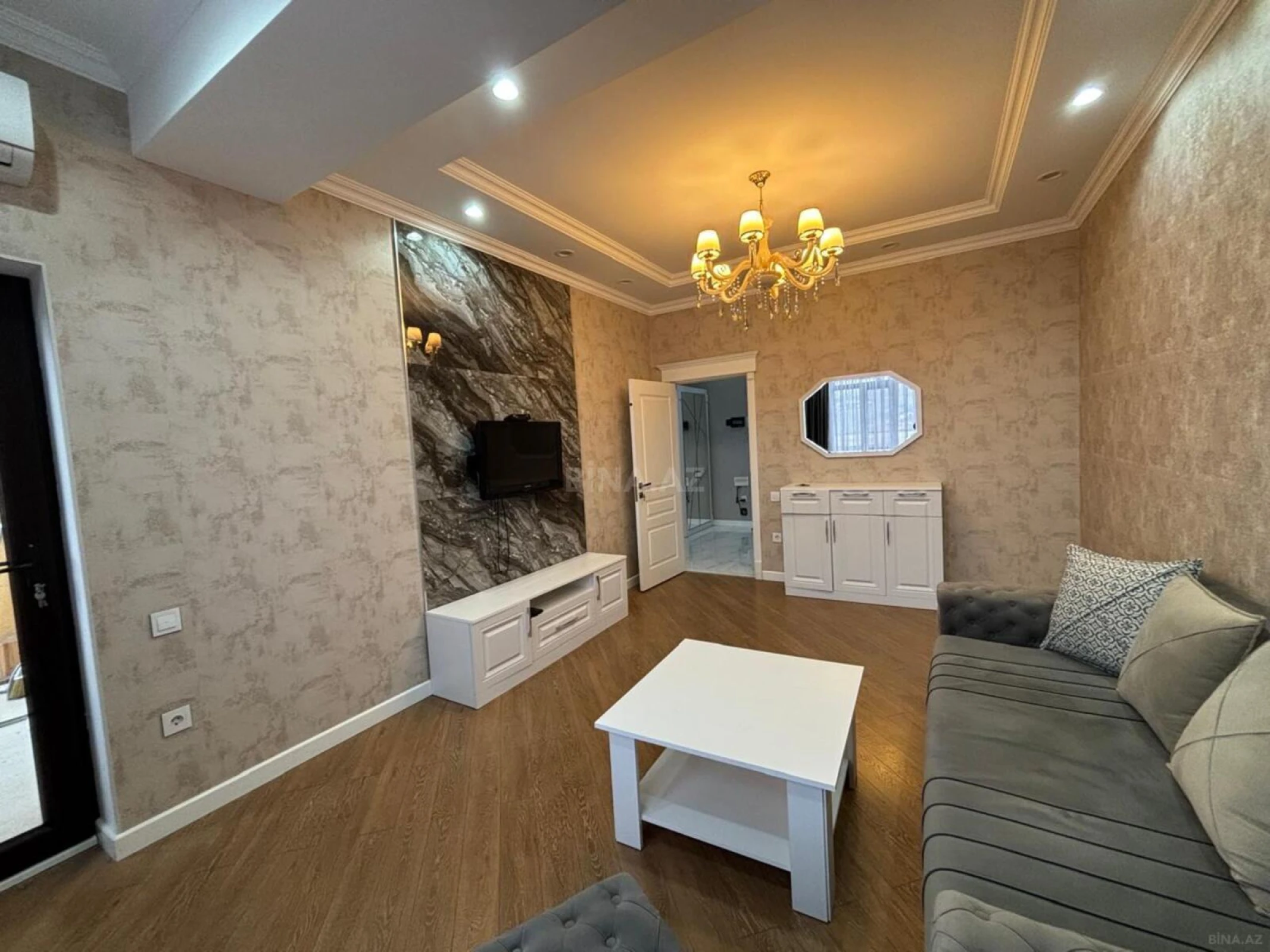 Kirayə verilir 2 otaqlı mənzil 60 m²