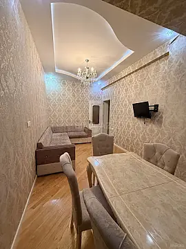 Kirayə verilir 2 otaqlı mənzil 80 m²