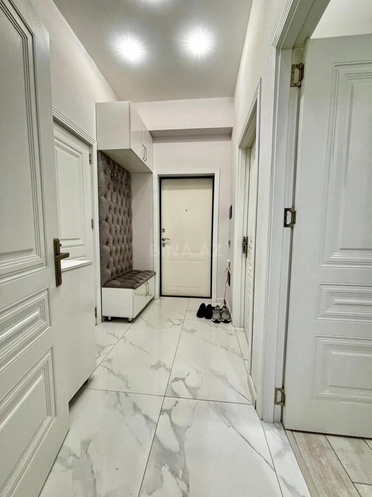 Satılır 2 otaqlı mənzil 60.7 m²
