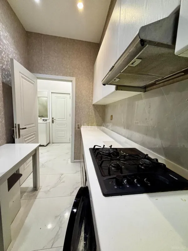 Satılır 2 otaqlı mənzil 60.7 m²