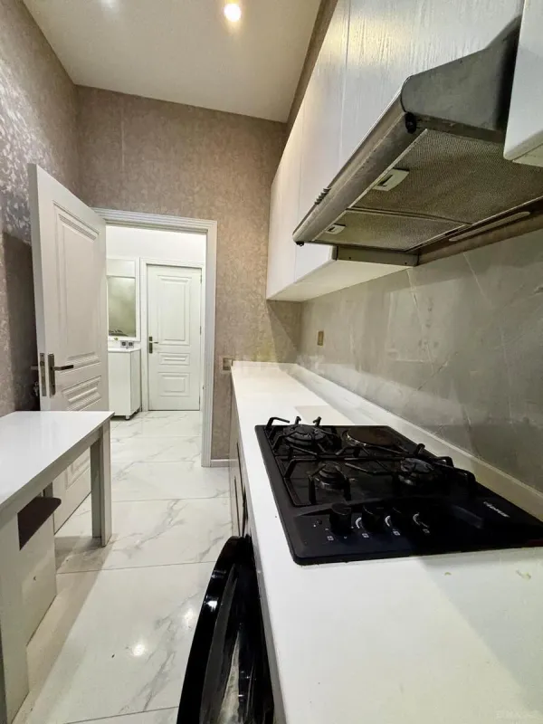 Satılır 2 otaqlı mənzil 60.7 m²