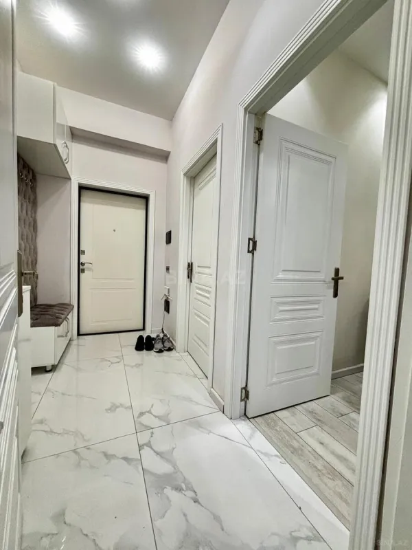 Satılır 2 otaqlı mənzil 60.7 m²