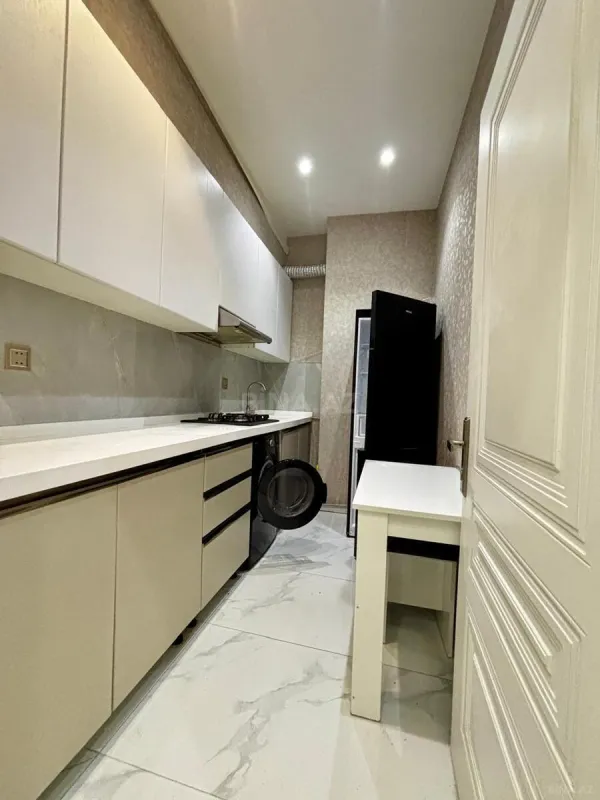 Satılır 2 otaqlı mənzil 60.7 m²