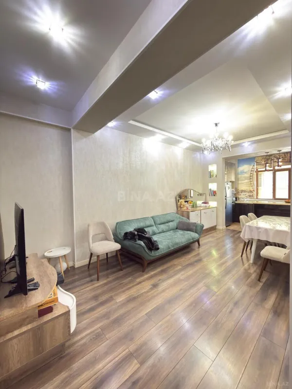 Satılır 3 otaqlı mənzil 80 m²