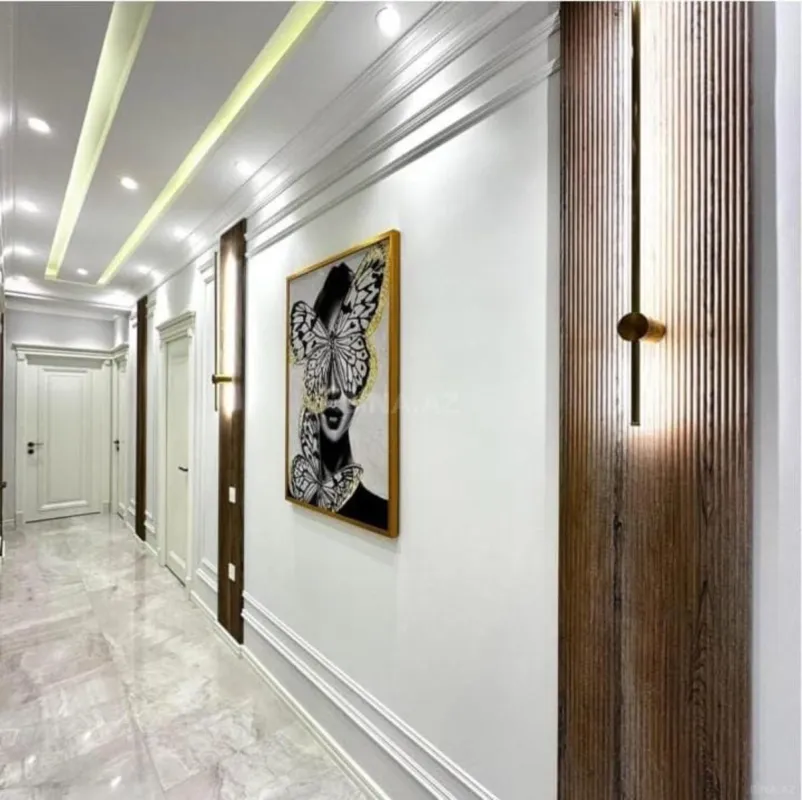Satılır 3 otaqlı mənzil 135 m²