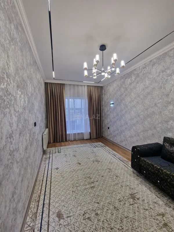 Satılır 4 otaqlı həyət evi 184 m²