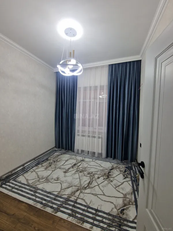 Satılır 4 otaqlı həyət evi 184 m²