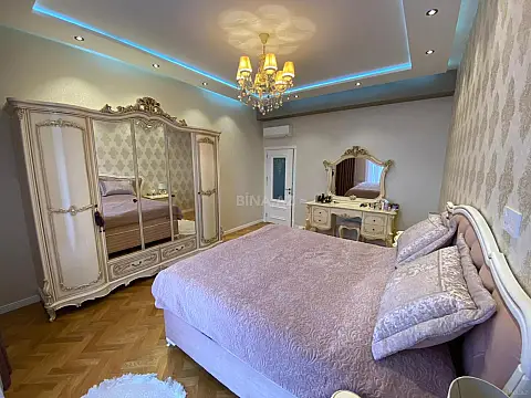 Satılır 2 otaqlı mənzil 97 m²