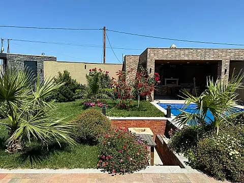 Kirayə verilir 4 otaqlı həyət evi 360 m²