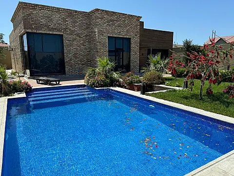 Kirayə verilir 4 otaqlı həyət evi 360 m²