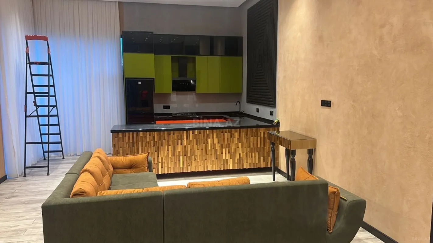 Kirayə verilir 4 otaqlı həyət evi 360 m²