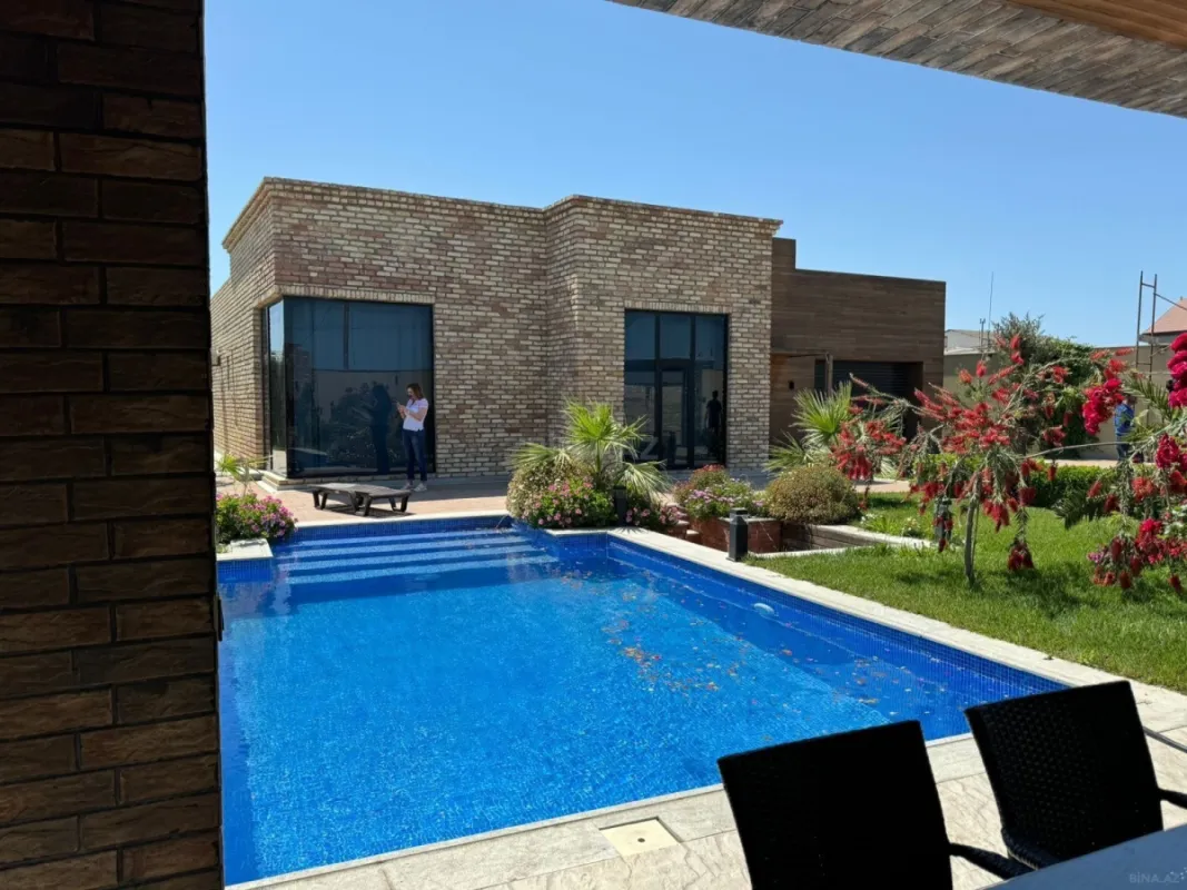 Kirayə verilir 4 otaqlı həyət evi 360 m²