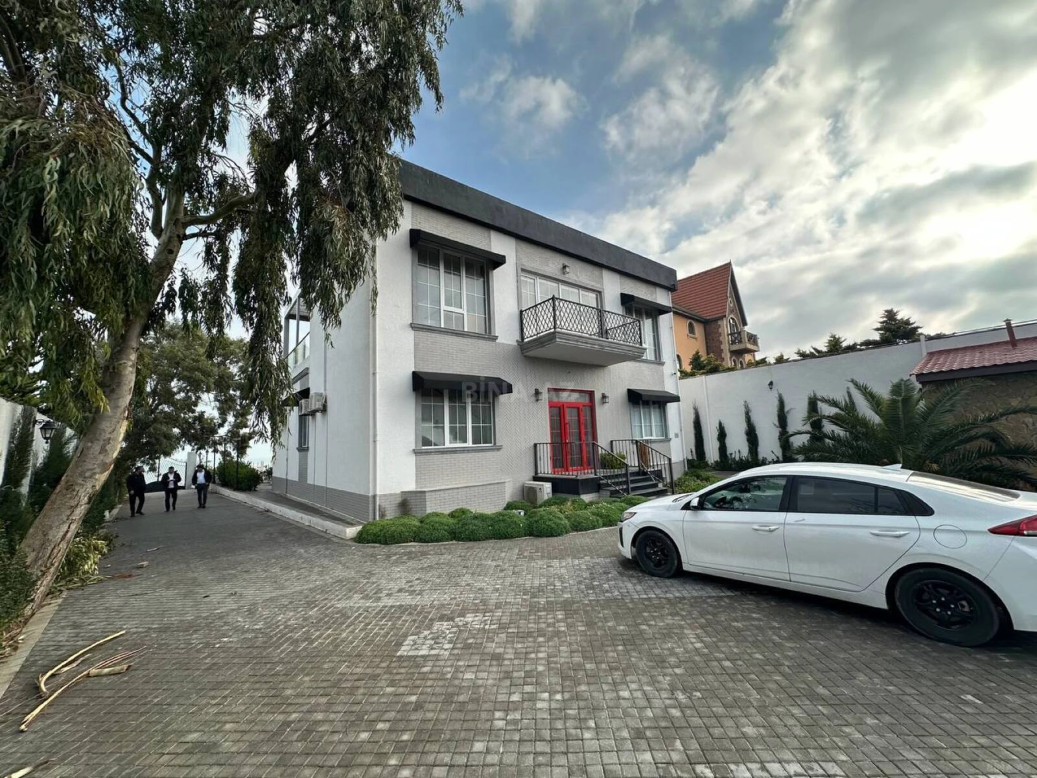 Kirayə verilir obyekt 850 m²