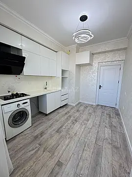 Satılır 2 otaqlı mənzil 75 m²