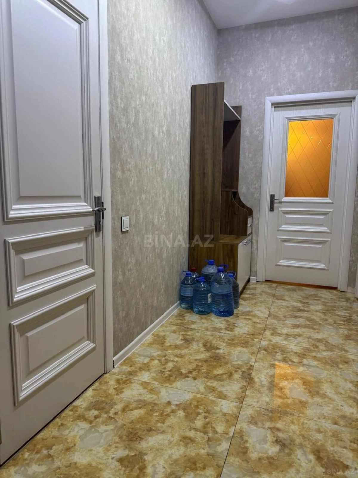 Kirayə verilir 3 otaqlı mənzil 65 m²