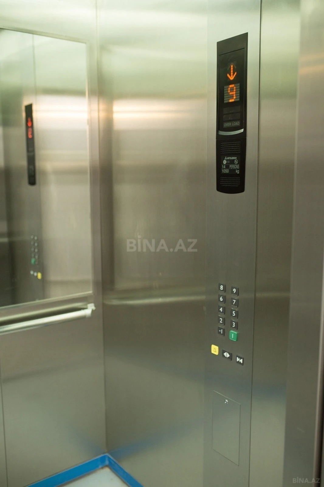 Kirayə verilir 6 otaqlı mənzil 275 m²