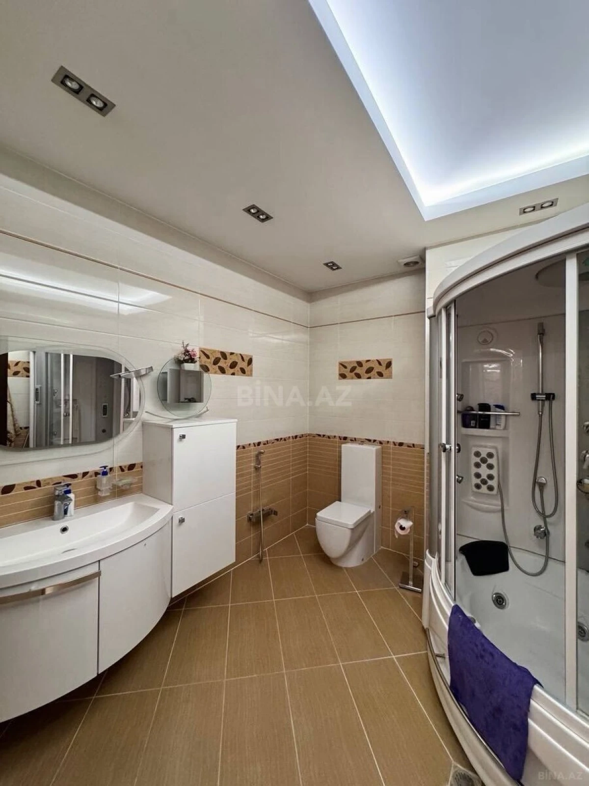 Satılır 4 otaqlı mənzil 222 m²