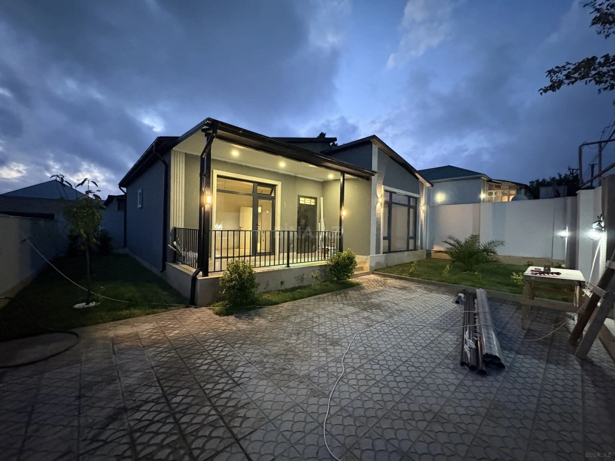 Satılır 4 otaqlı həyət evi 136 m²