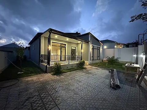 Satılır 4 otaqlı həyət evi 136 m²