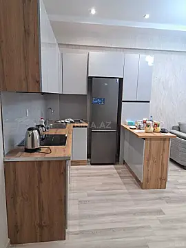 Kirayə verilir 2 otaqlı mənzil 70 m²