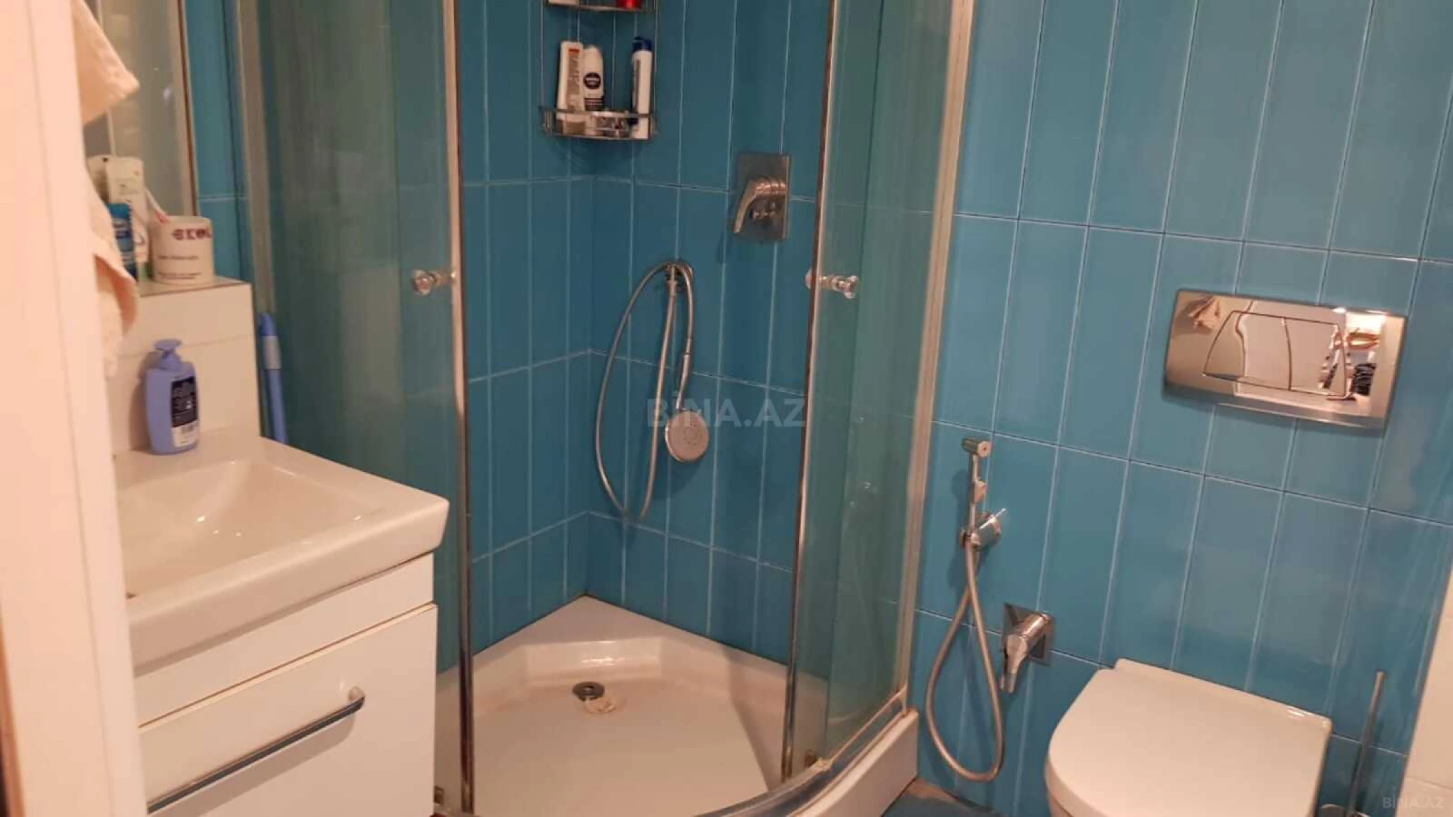 Kirayə verilir 2 otaqlı mənzil 68 m²