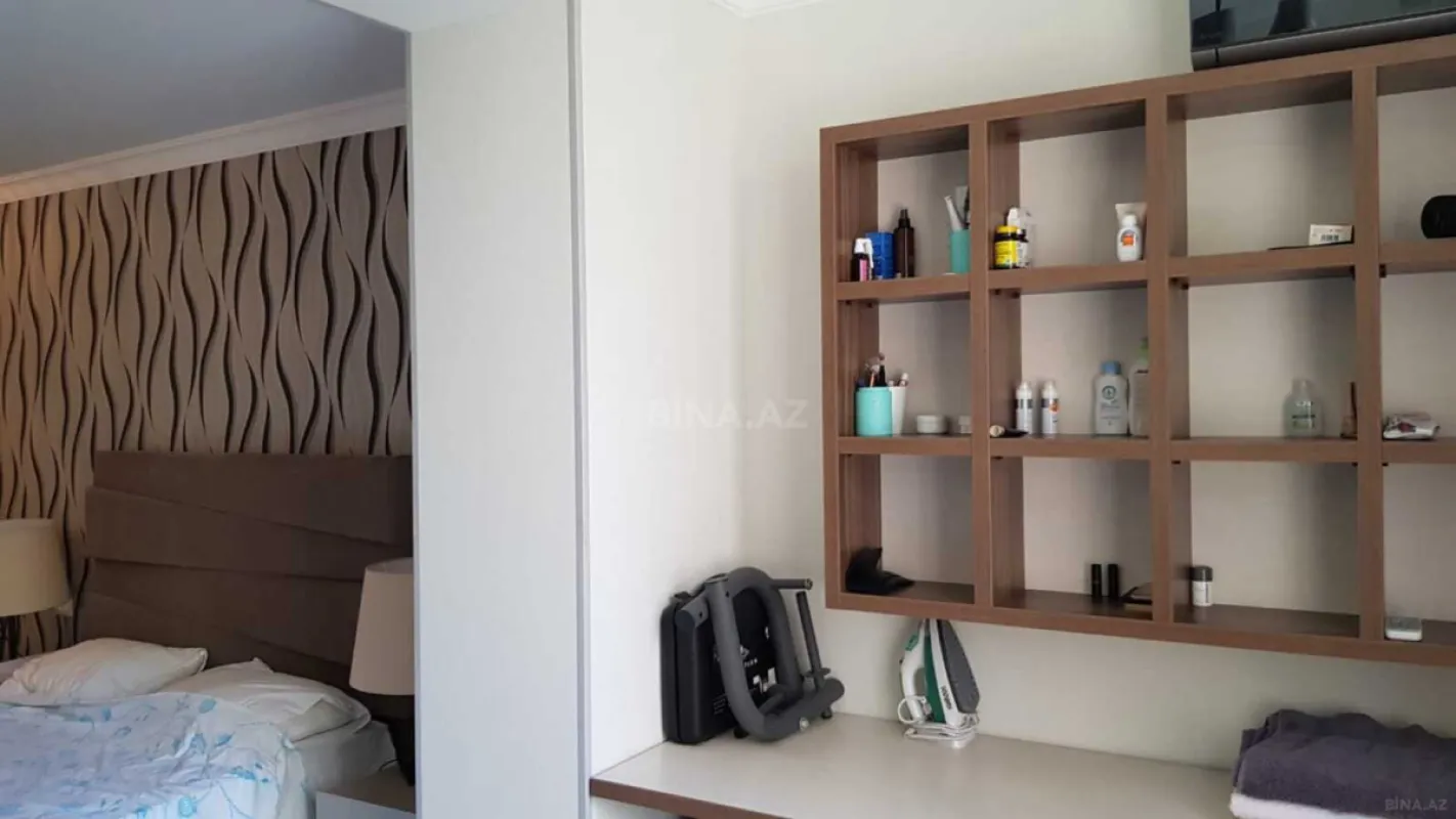 Kirayə verilir 2 otaqlı mənzil 68 m²