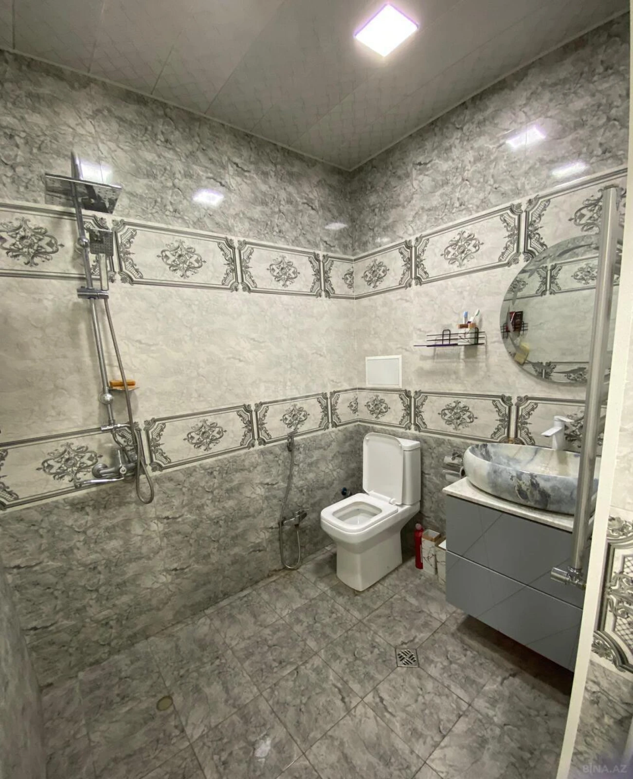 Satılır 3 otaqlı mənzil 92 m²