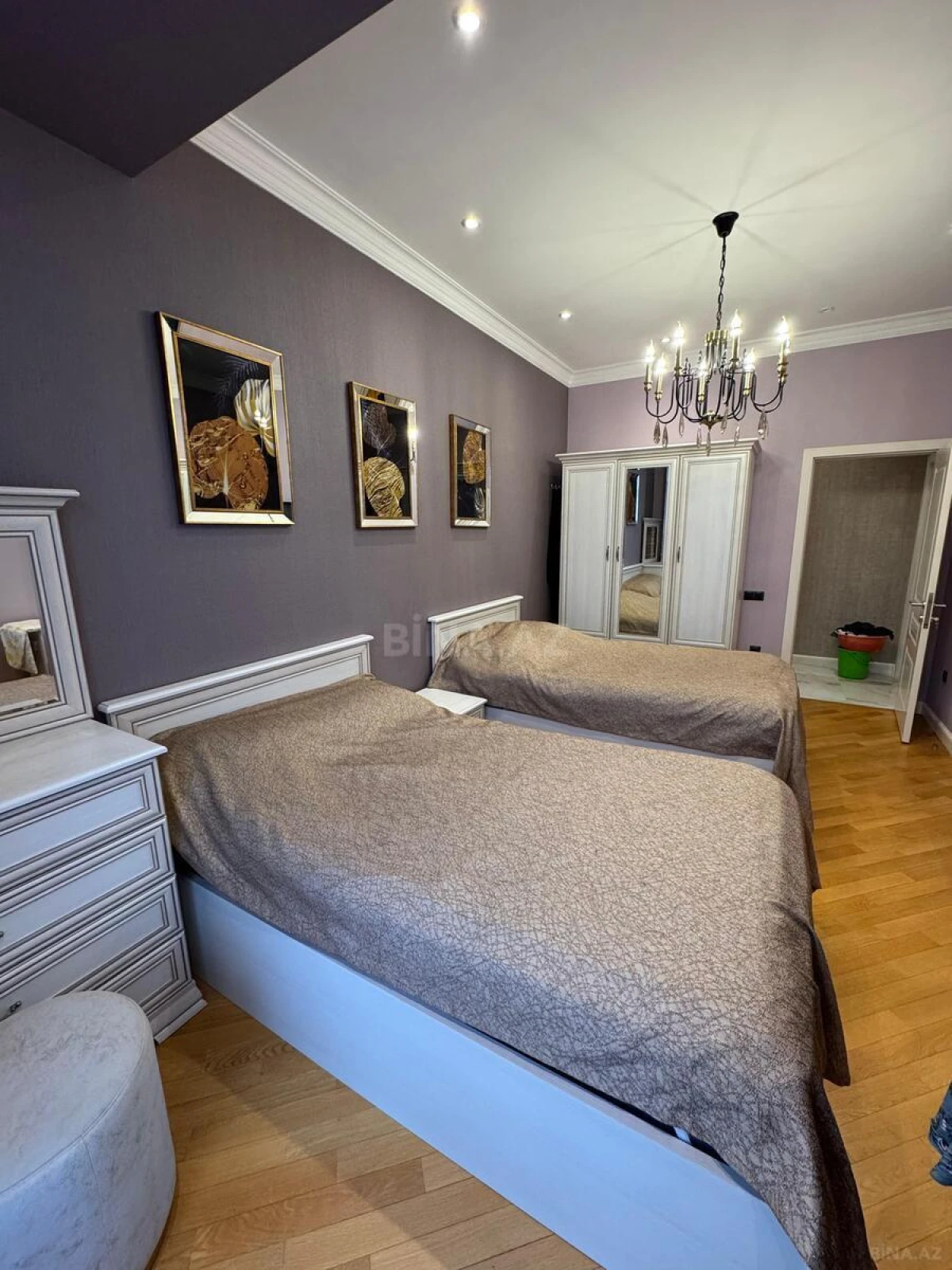 Satılır 3 otaqlı mənzil 115 m²