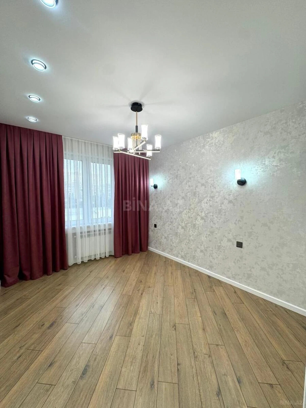 Satılır 2 otaqlı mənzil 60 m²