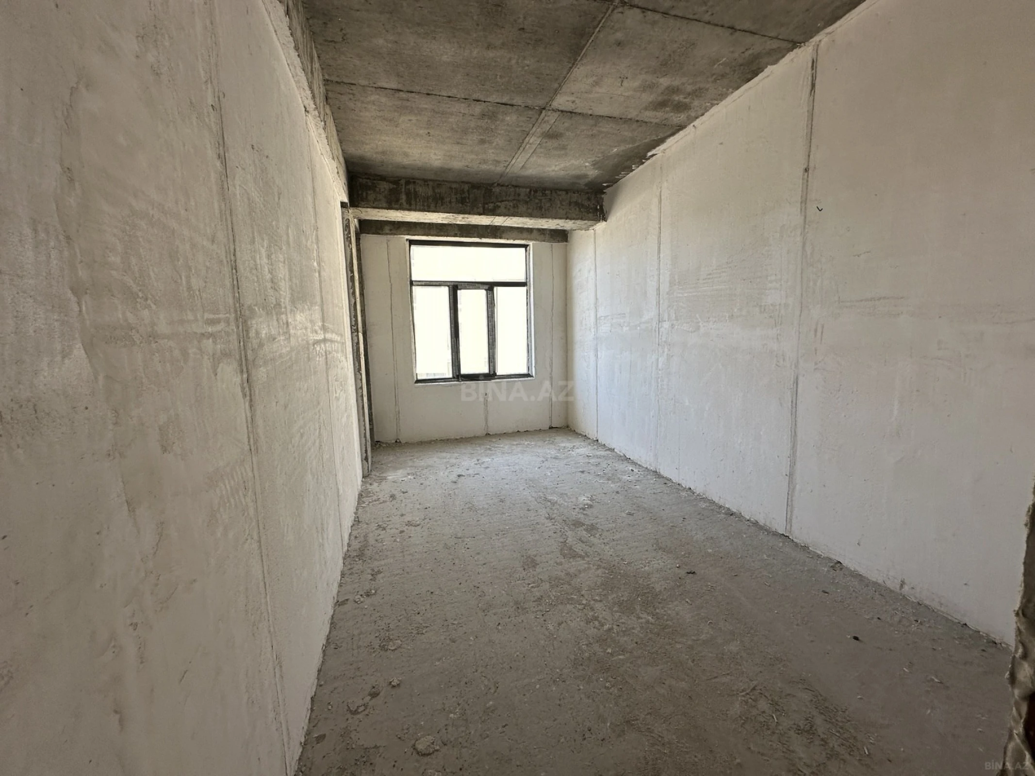 Satılır 3 otaqlı mənzil 110 m²