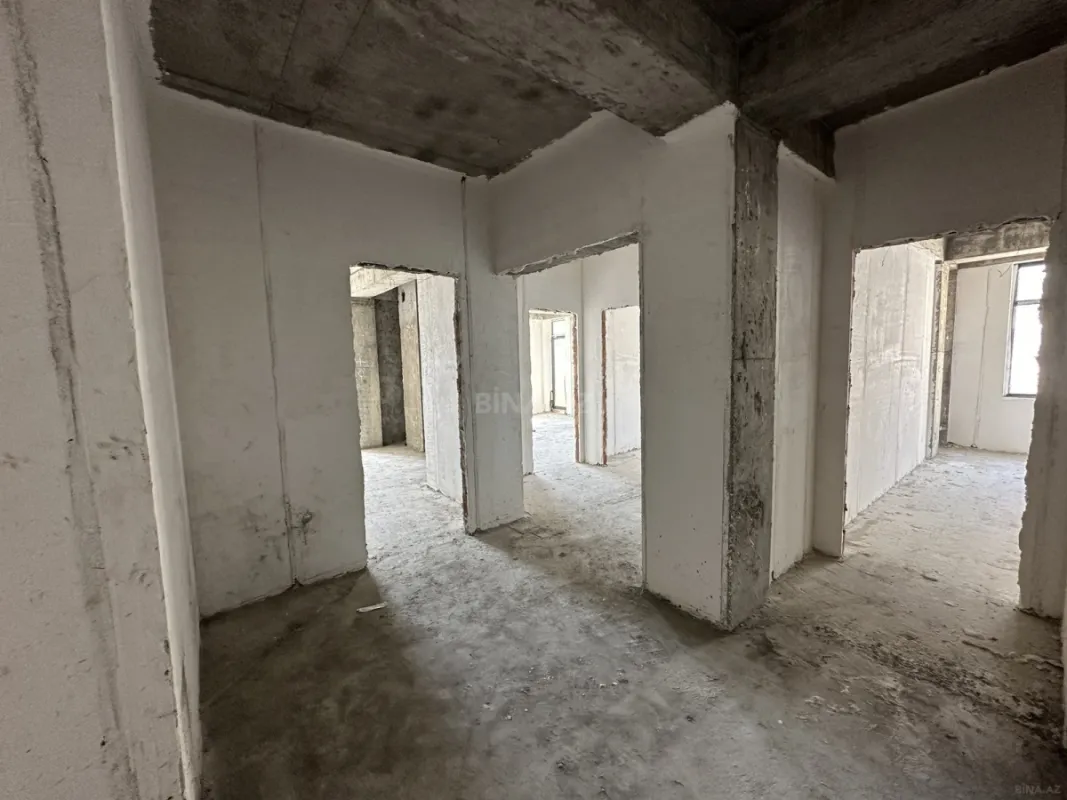 Satılır 3 otaqlı mənzil 110 m²