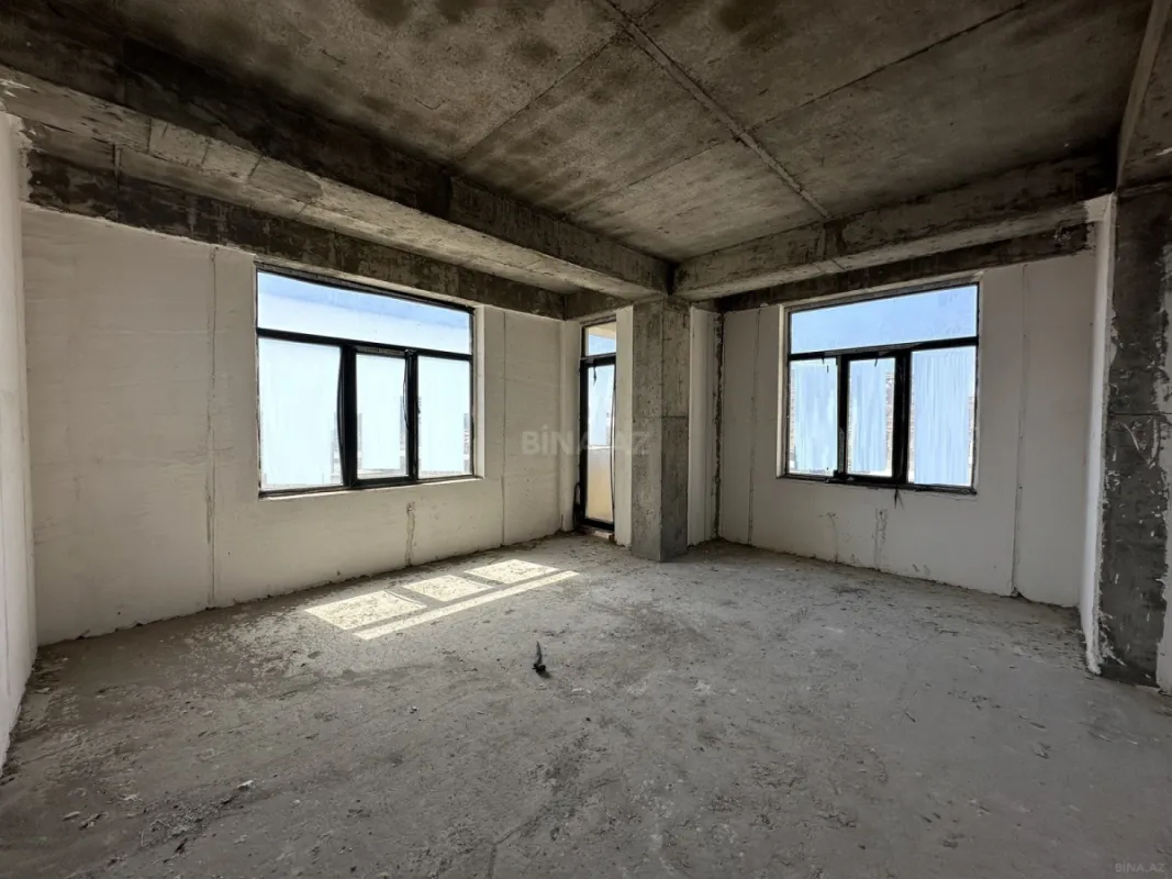 Satılır 3 otaqlı mənzil 110 m²