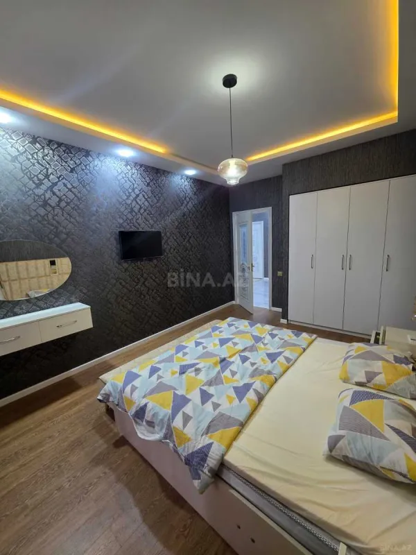 Kirayə verilir 3 otaqlı mənzil 149 m²