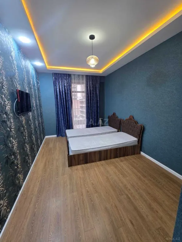 Kirayə verilir 3 otaqlı mənzil 149 m²