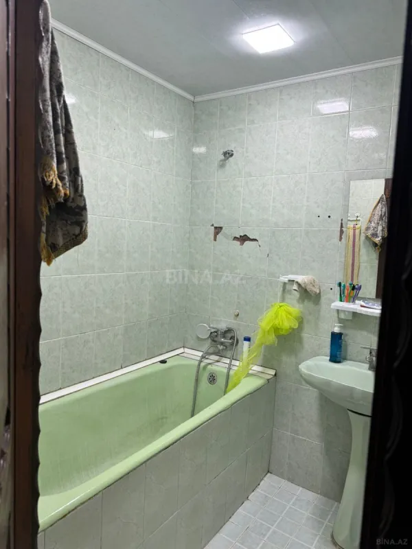 Satılır 4 otaqlı mənzil 110 m²