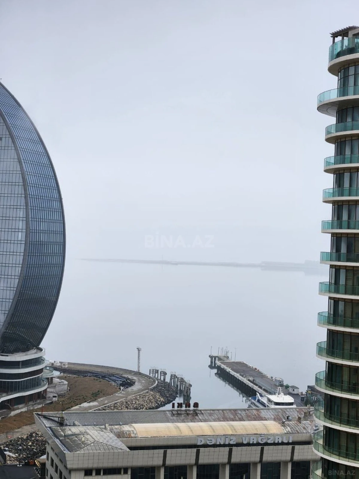 Kirayə verilir 3 otaqlı mənzil 200 m²