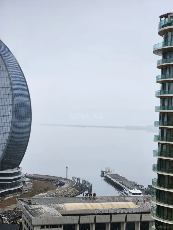 Kirayə verilir 3 otaqlı mənzil 200 m²