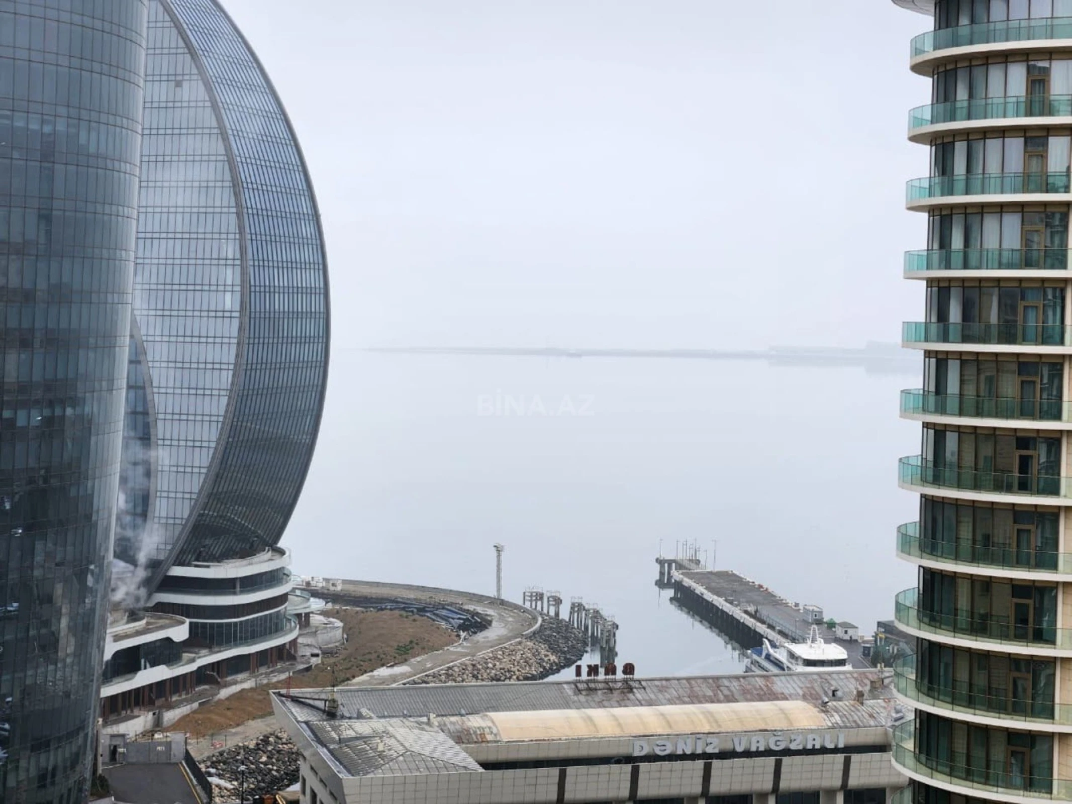 Kirayə verilir 3 otaqlı mənzil 200 m²