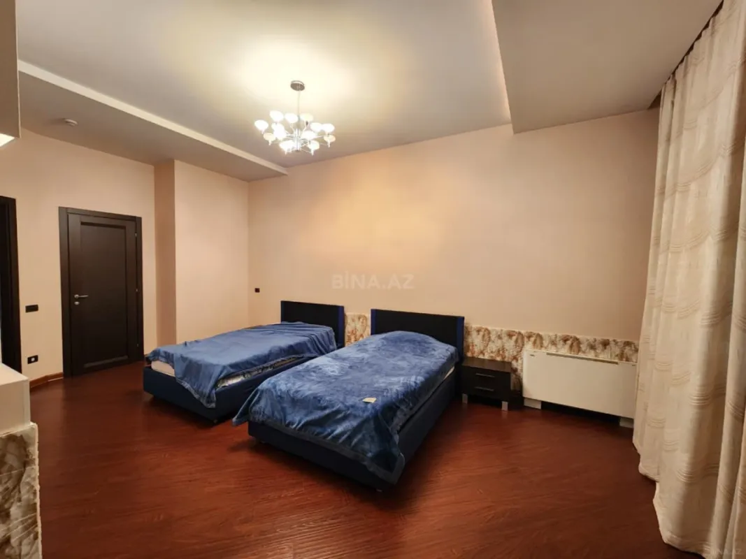 Kirayə verilir 3 otaqlı mənzil 200 m²