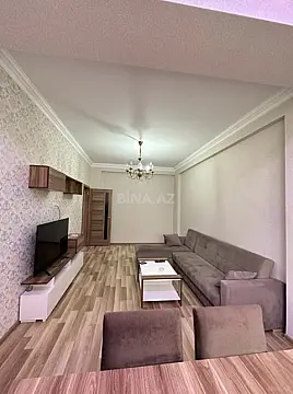 Kirayə verilir 2 otaqlı mənzil 85 m²