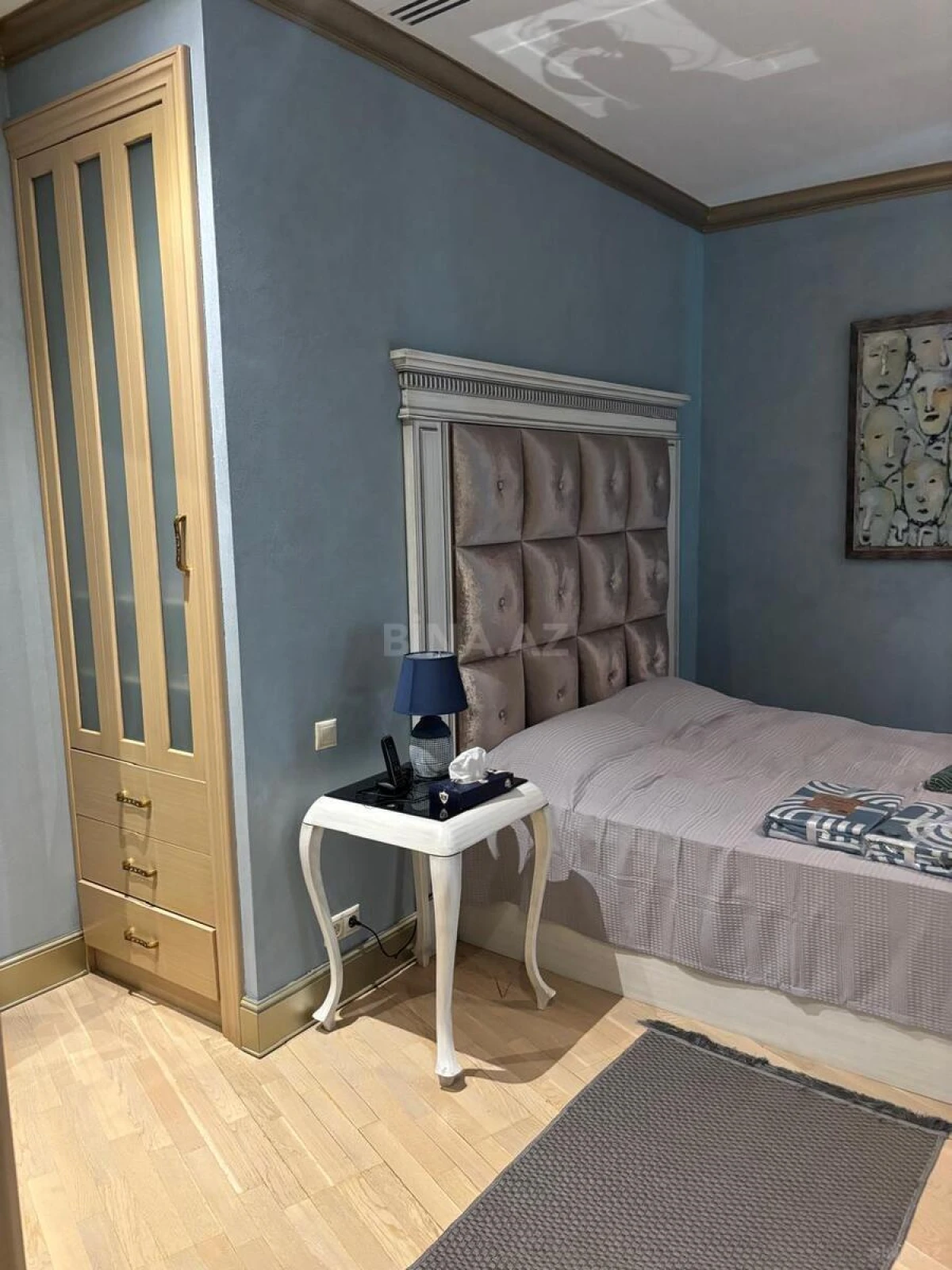 Kirayə verilir 3 otaqlı mənzil 178 m²