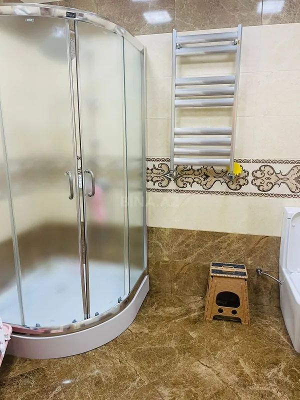 Satılır 2 otaqlı mənzil 67 m²