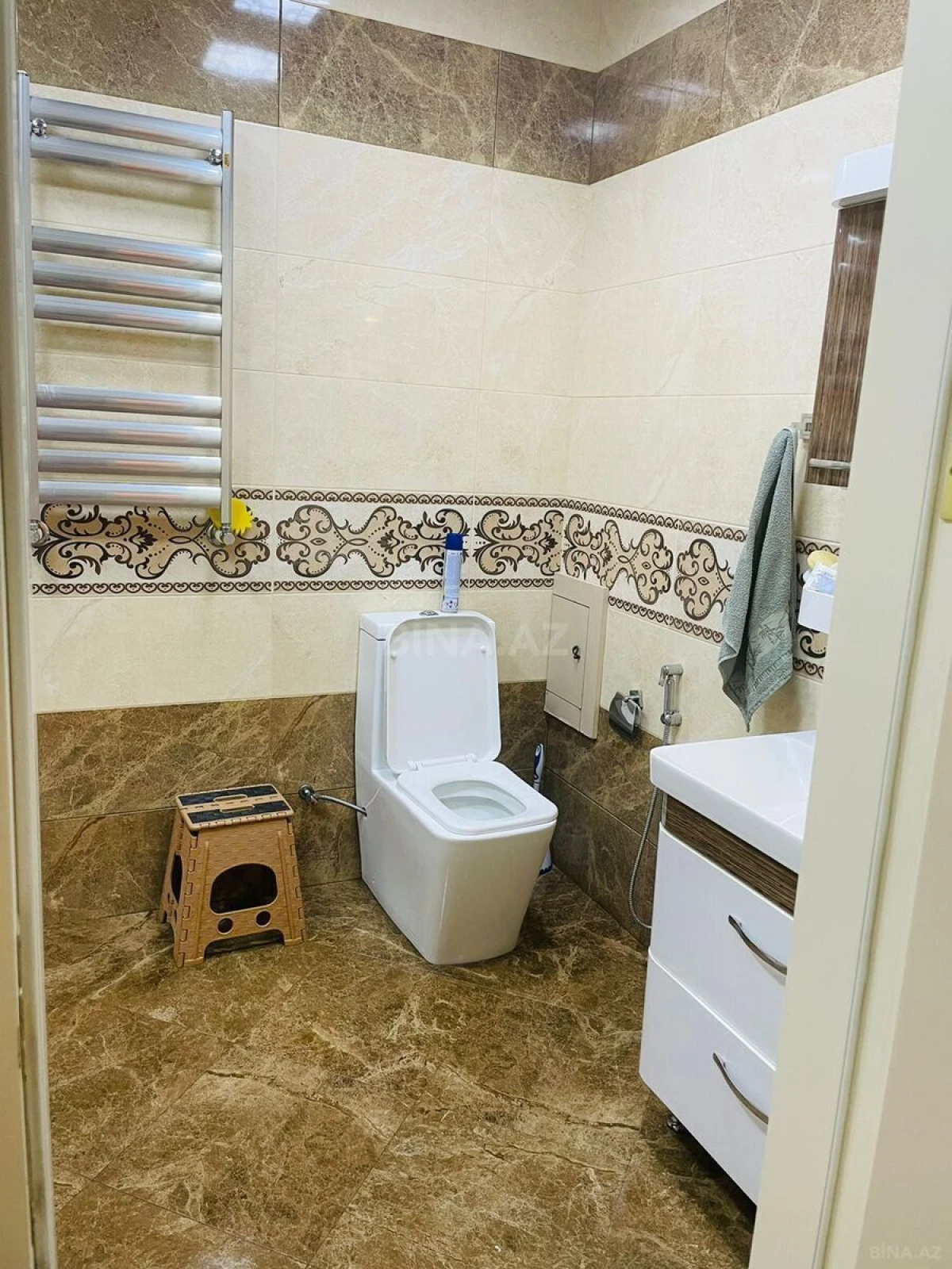 Satılır 2 otaqlı mənzil 67 m²
