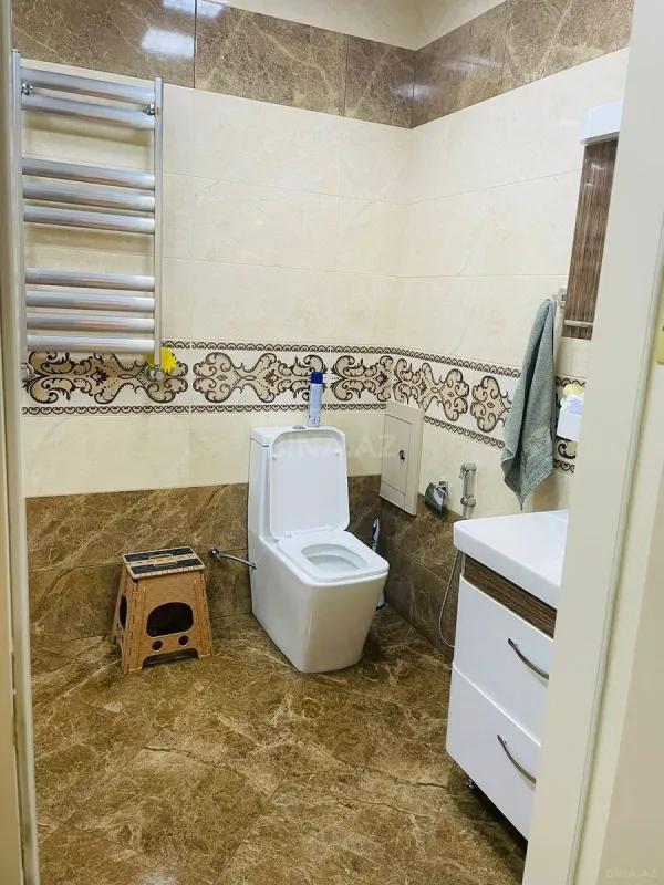 Satılır 2 otaqlı mənzil 67 m²