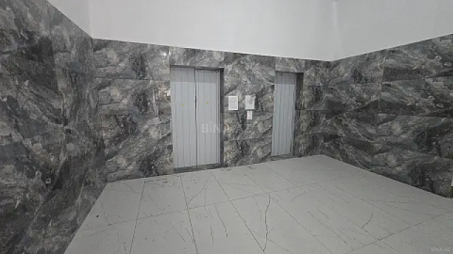 Satılır 2 otaqlı mənzil 72.3 m²